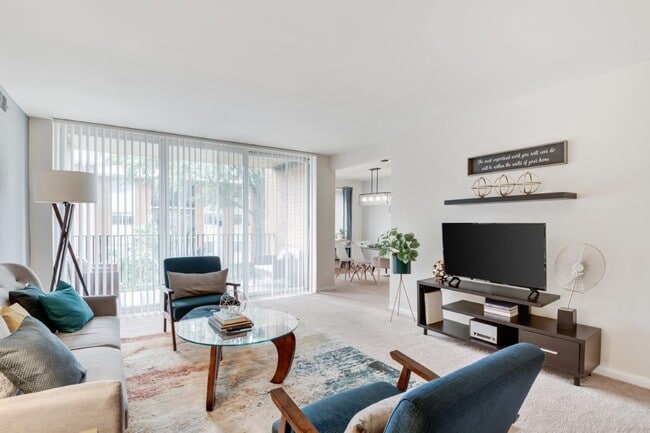 Photo - Willow Run at Mark Center Apartment Homes