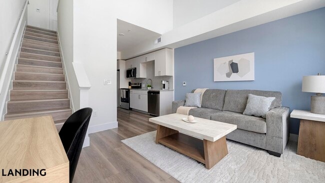 Building Photo - 6525 Ed Bluestein Blvd Unit 9204