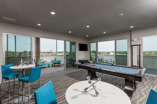 Rooftop Sky Lounge - 404 Border Apartments