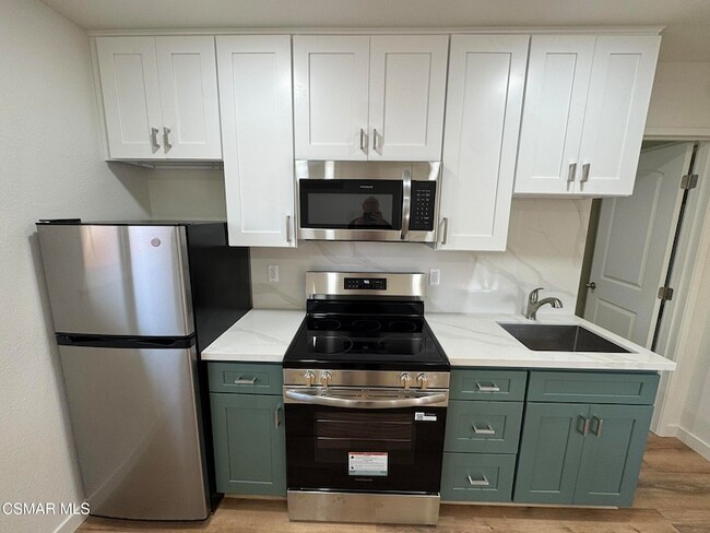 Photo - 1281 Hartley Ave Unit B