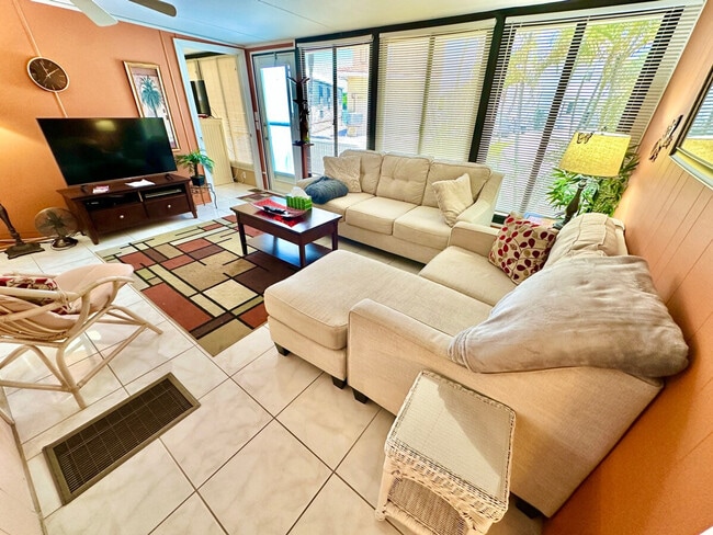 Photo - 436 Nettles Blvd Unit SI ID1537496P