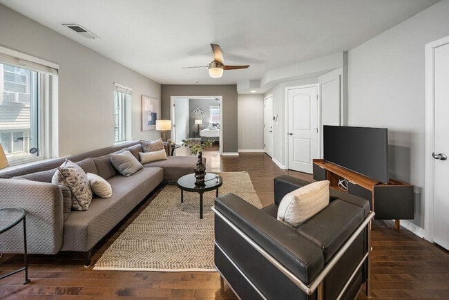 Photo - 2201 Reading Rd Unit ID1056108P