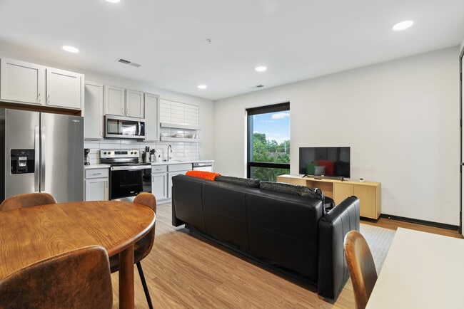 Photo - 423 E Michigan St Unit SI ID1026469P