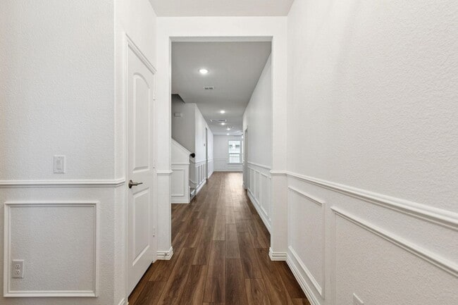 Photo - 2412 Rooster Ln