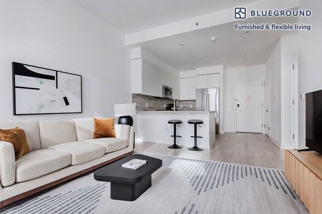 Photo - 135 York St Unit FL6-ID2166