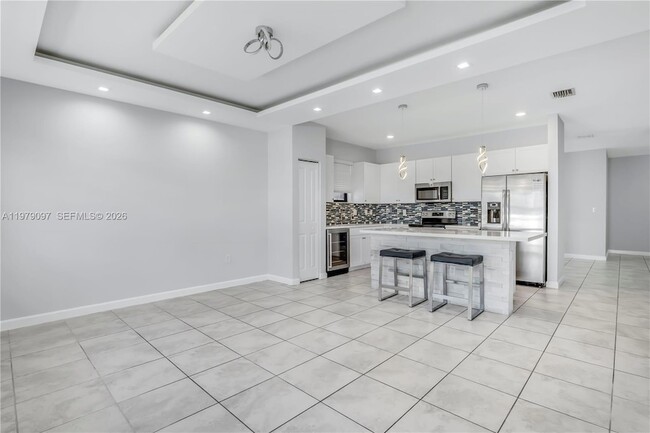 Photo - 2541 SE 1st St