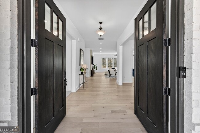 Photo - 512 Cedar Crest Cir