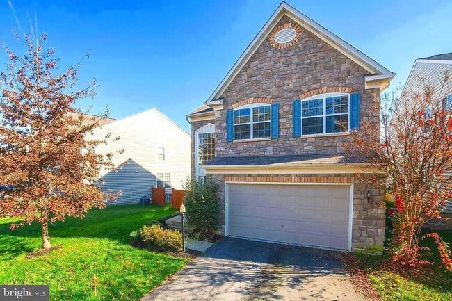 Building Photo - 3456 Eagle Ridge Dr