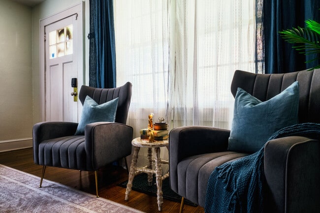 Photo - 715 Grandin Rd Unit ID1300974P