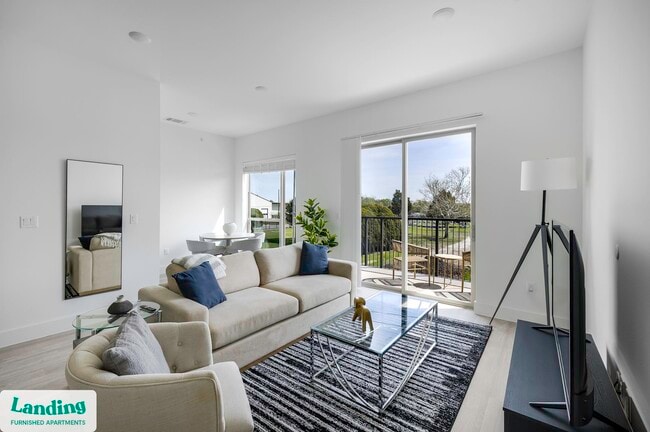 Building Photo - 650 E Sycamore St Unit 3201.1408305