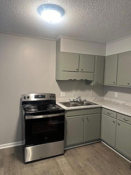 Photo - 363 Highland Ave NW