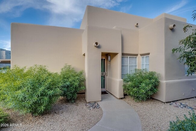 Building Photo - 11333 N 92nd St Unit 1124