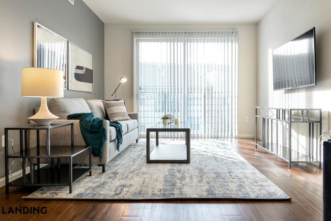 Building Photo - 2623 Keene St Unit 437