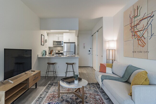 Photo - 10 Hanover Square Unit FL15-ID337561P