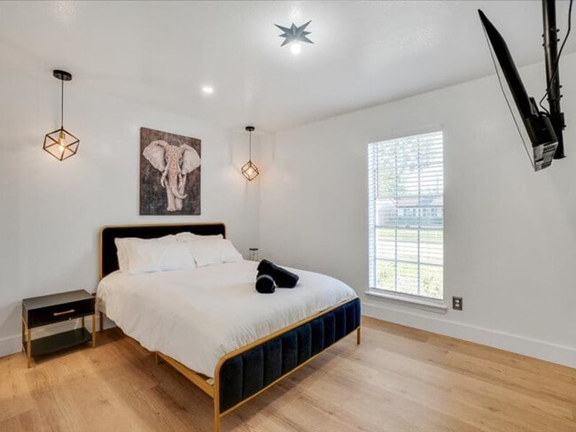 Photo - 2017 Meadow Lark Unit ID1056404P