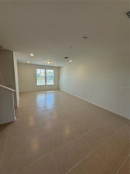 Photo - 4625 Orchard View Aly