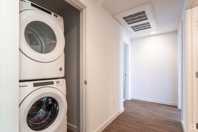 2BR, 2BA - 2D - The Moran