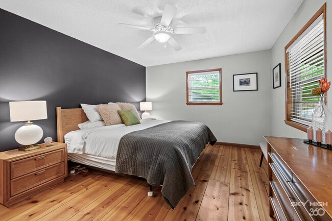 Photo - 20410 Valley Dr Unit ID1221826P