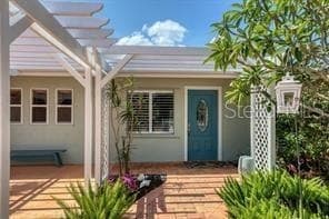 Photo - 7860 Holiday Dr