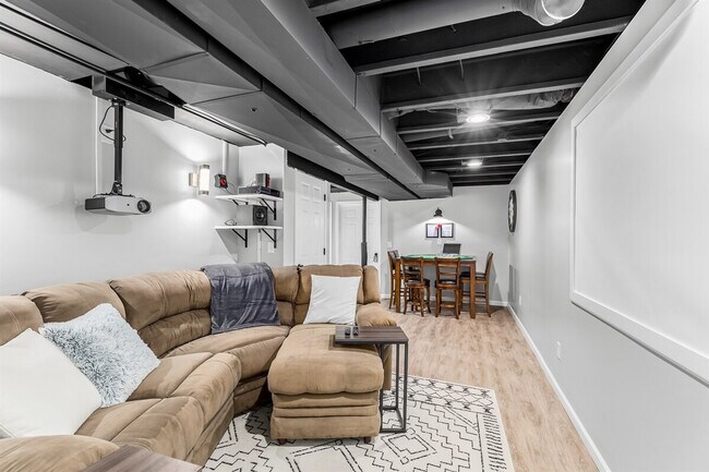 Building Photo - 51897 Huntley Ave Unit ID1032329P