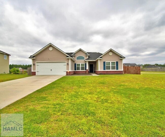 Building Photo - 452 Huntington Dr