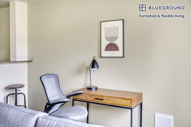 Photo - 301 Minor Ave N Unit FL4-ID389