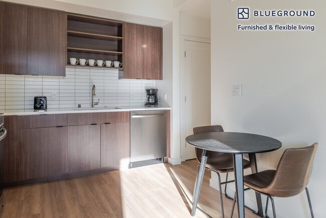 Photo - 100 Callan Ave Unit FL5-ID1942