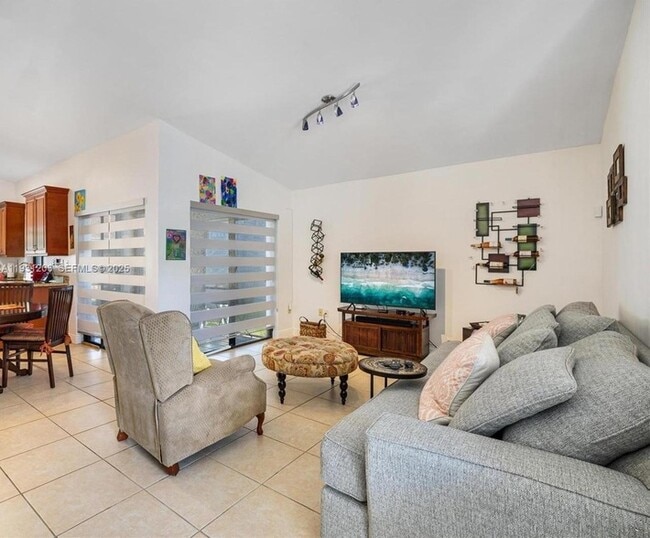 Photo - 10059 SW 218th St