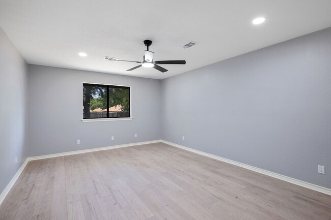 Photo - 3808 Yellowstone Pl