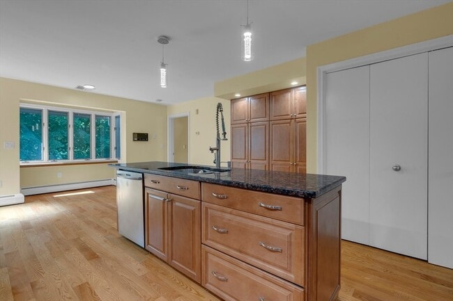 Photo - 52 Rayburn Rd