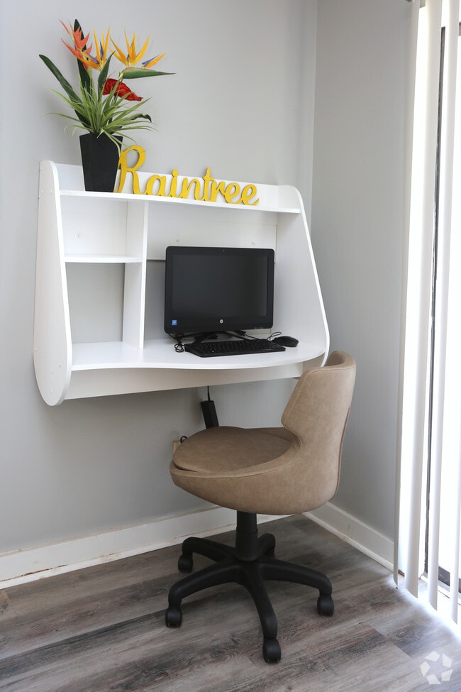 Photo - Raintree Apartments