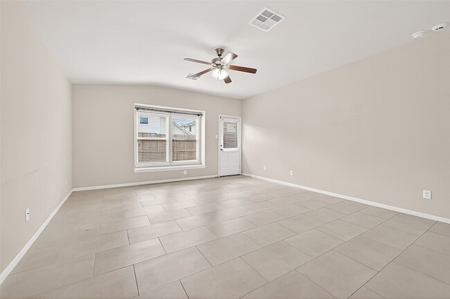 Photo - 19339 Vermillion Ct