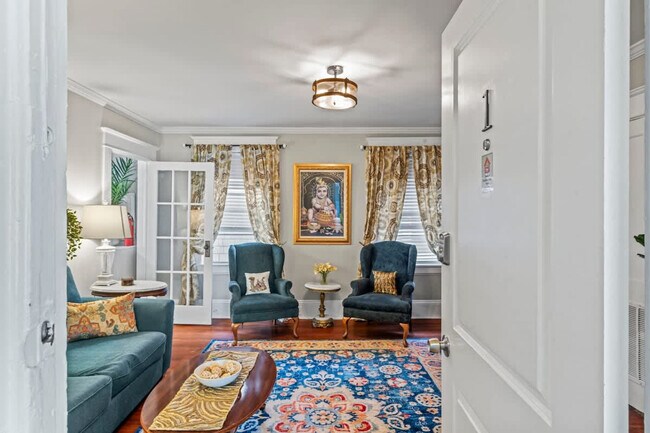 Photo - 2737 College St Unit SI ID1578506P