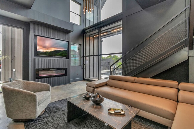 Building Photo - 2703 Blodgett St Unit ID1047952P