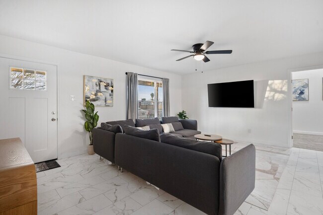 Photo - 3023 N 40th Ln Unit ID1244329P