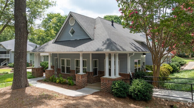 Leasing Office - Argyle Place