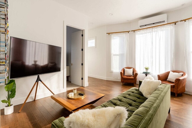 Photo - 1425 SE 41st Ave Unit ID1309894P