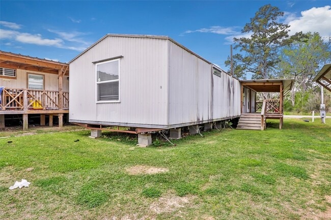 Building Photo - 10821 TX-150 Unit 18
