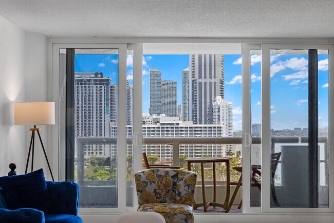 Photo - 1717 N Bayshore Dr Unit ID1054127P