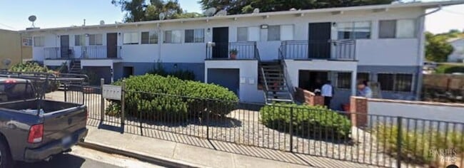 Building Photo - 117 Springs Rd