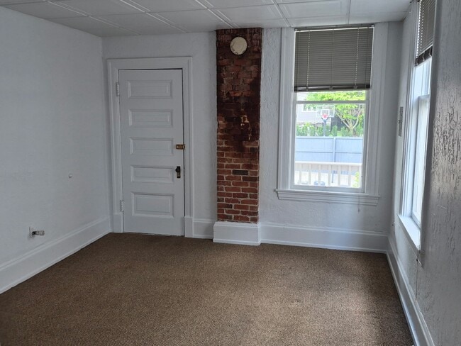 Photo - 516 N D St