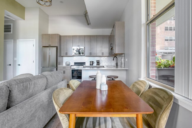 Photo - 5600 N Sheridan Rd Unit FL5-ID1383