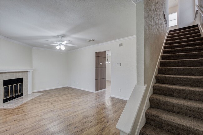 Photo - 910 Cedar Terrace Unit 910