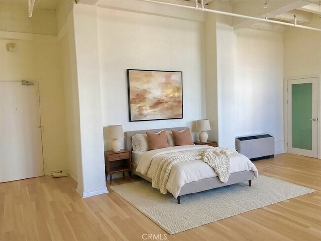 Photo - 312 W 5th St Unit 926