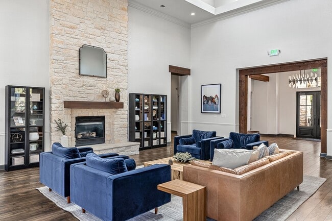 Photo - Marquis Bandera