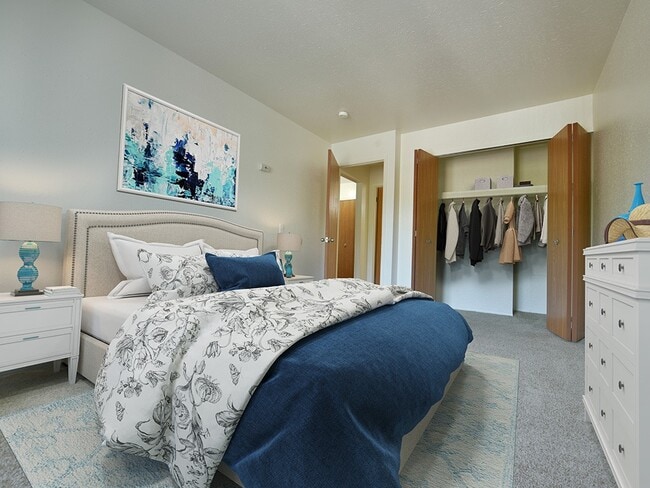 Photo - Huntington Place Apartments