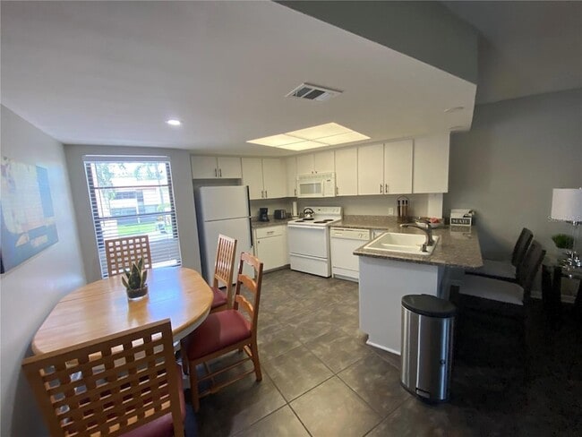 Photo - 2587 Cyprus Dr Unit 3-214