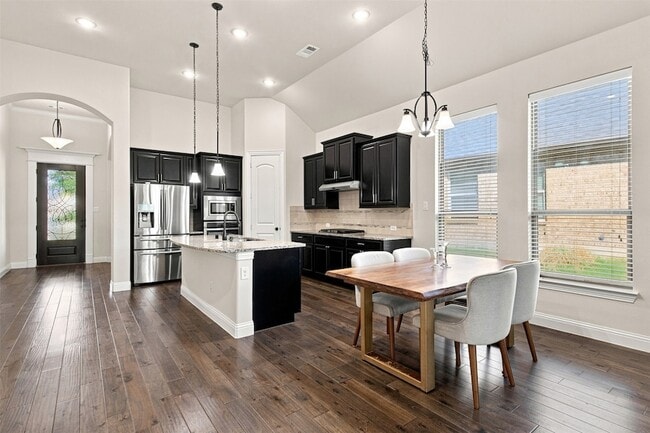 Photo - 118 Lavender Ln