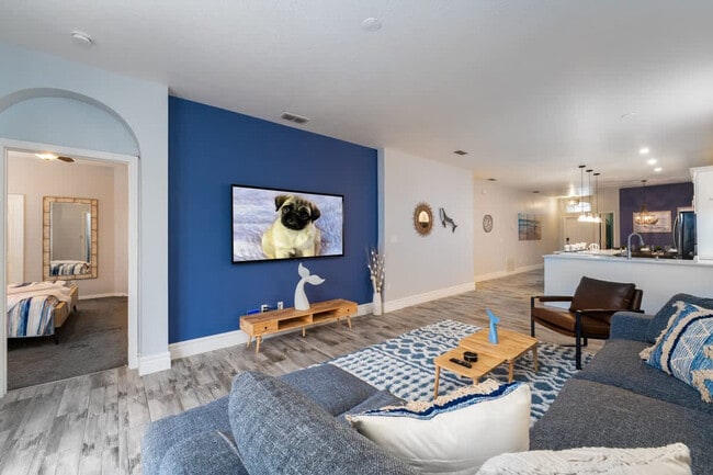 Photo - 910 Oxford Dr Unit ID1259815P