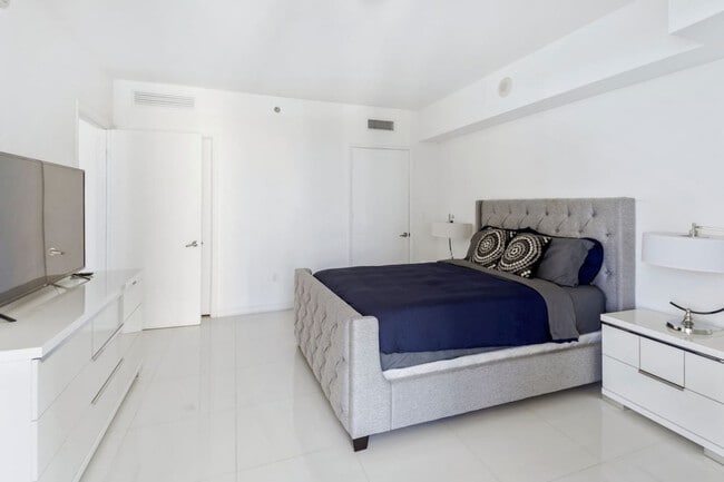 Photo - 485 Brickell Ave Unit SI ID1520351P